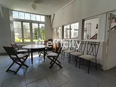 Immeuble, 381 m²