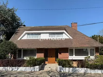 Maison, 178,49 m²