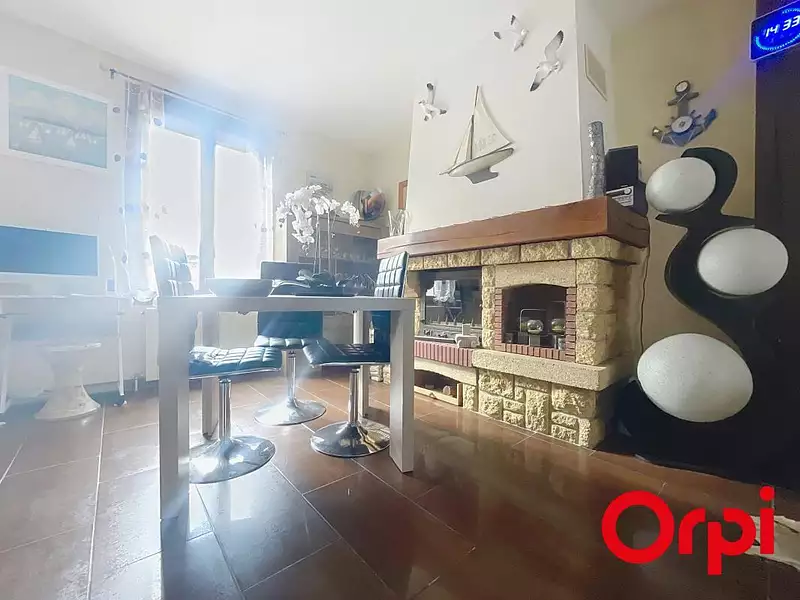 Maison, 93 m²