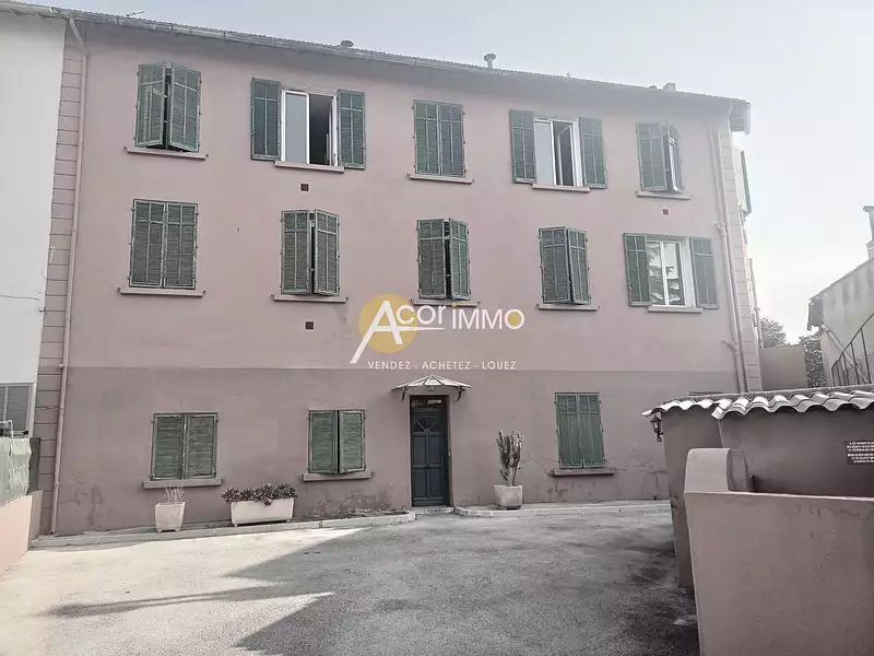 Immeuble, 437,25 m²