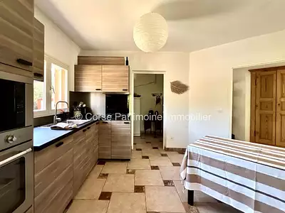 Maison, 148 m²