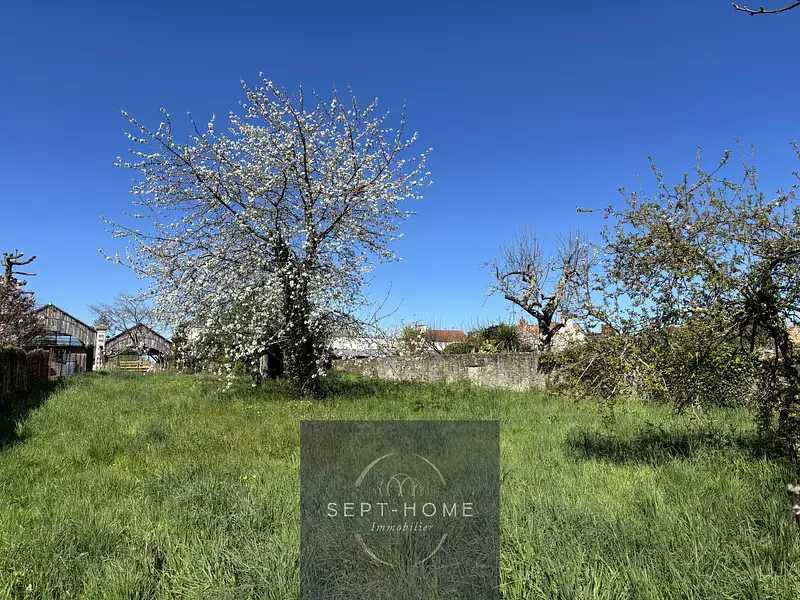 Terrain, 1 079 m²
