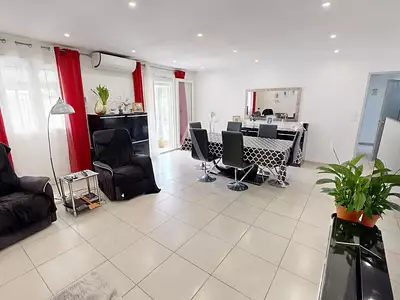 Maison, 102 m²