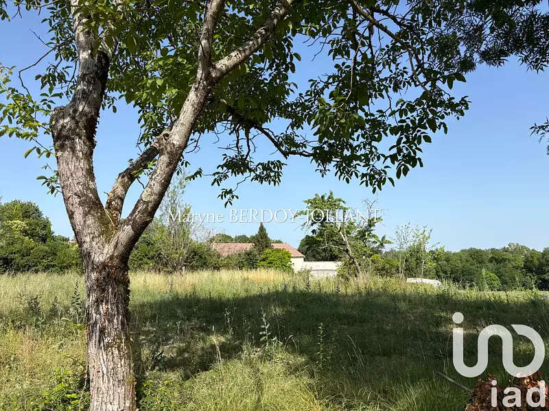 Terrain, 890 m²