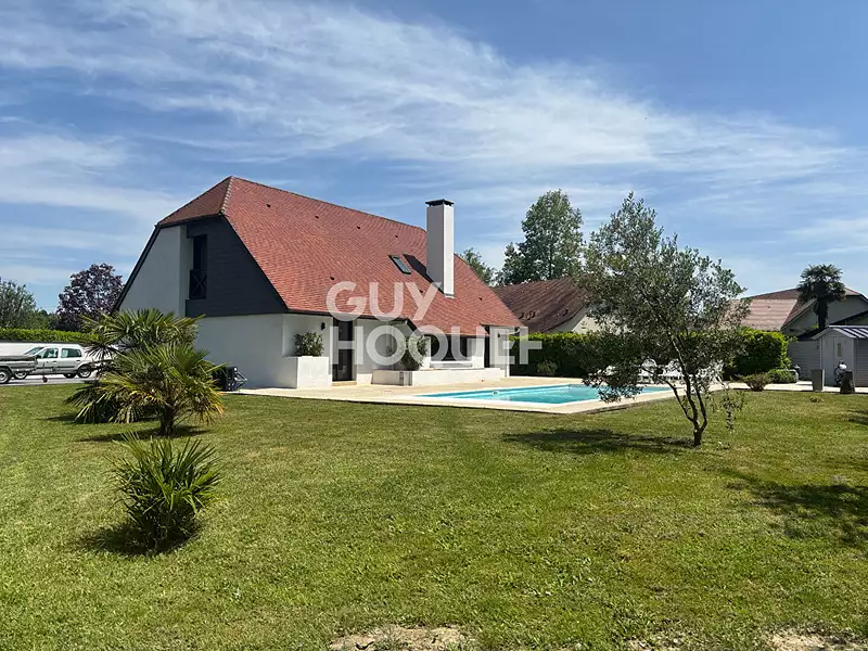 Maison, 195 m²