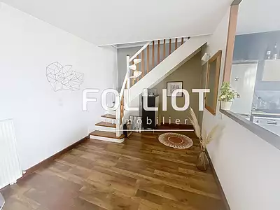 Maison, 225 m²