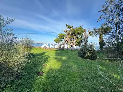 Terrain, 1 068 m²