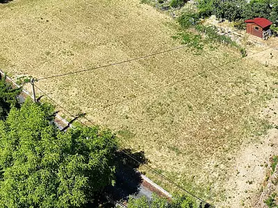 Terrain, 1 523 m²