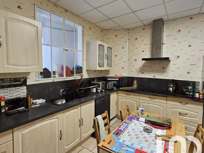 Immeuble, 210 m²