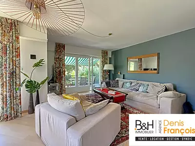 Maison, 266 m²