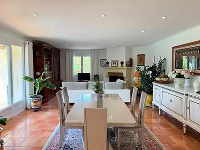 Maison, 216 m²