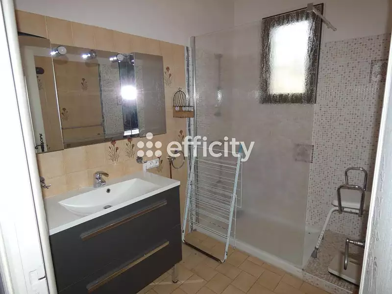 Maison, 177 m²