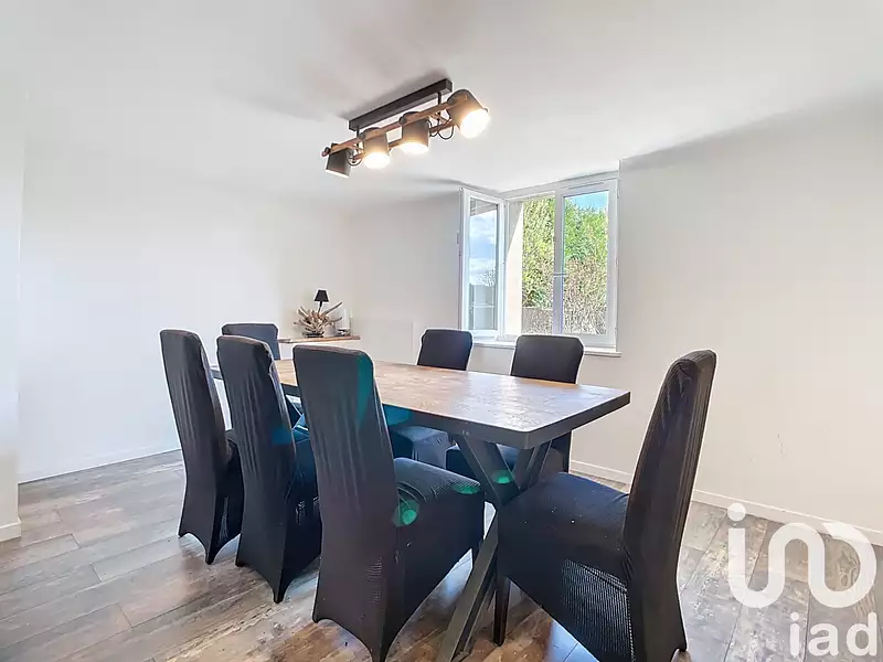 Maison, 204 m²