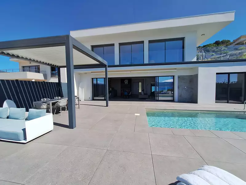Maison, 211 m²