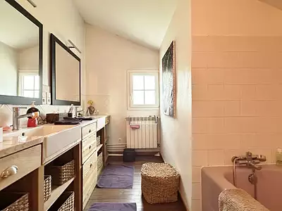 Maison, 230 m²