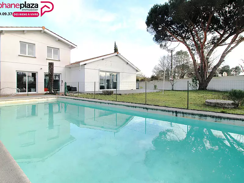 Maison, 168 m²