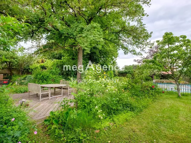 Maison, 250 m²