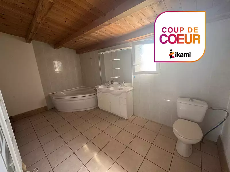 Maison, 240 m²