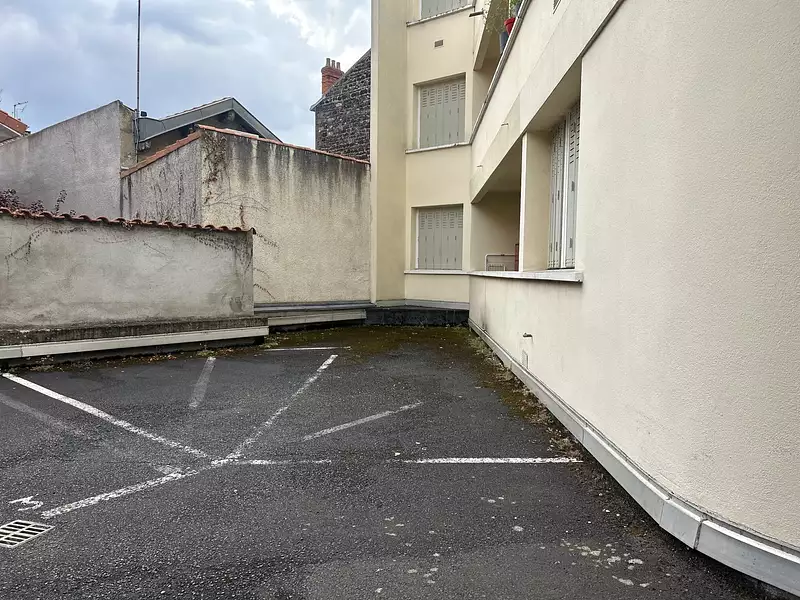 Parking, 12 m²