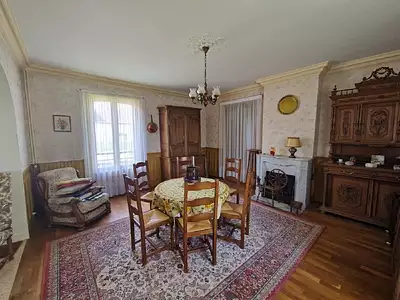 Maison, 166 m²