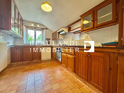 Maison, 280 m²