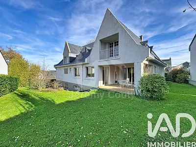 Maison, 239 m²