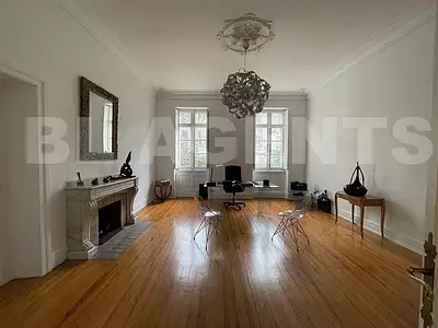 Maison, 331 m²