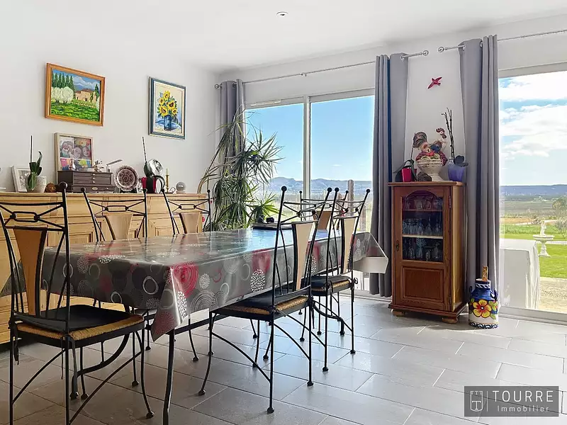 Maison, 559 m²