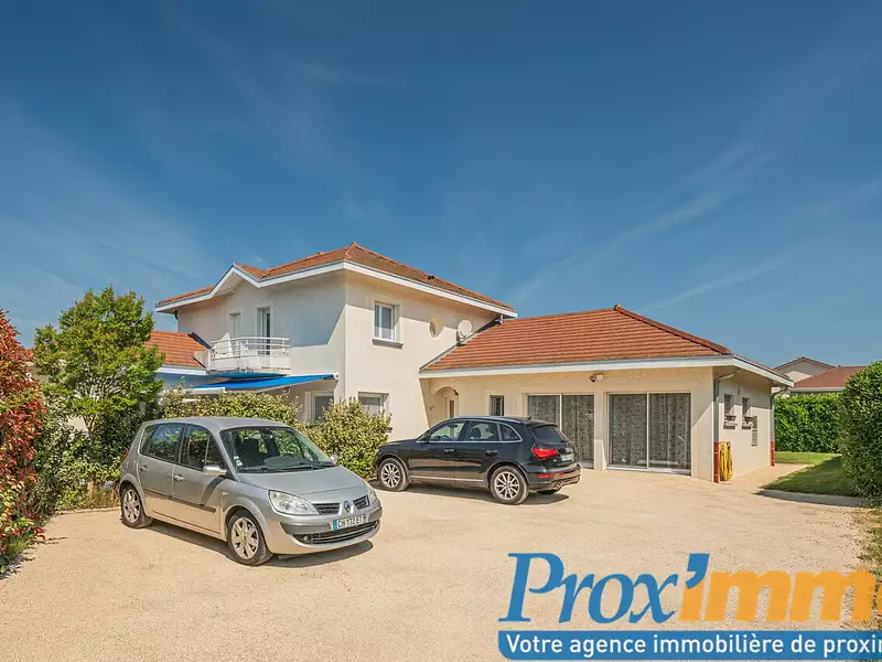 Maison, 233 m²