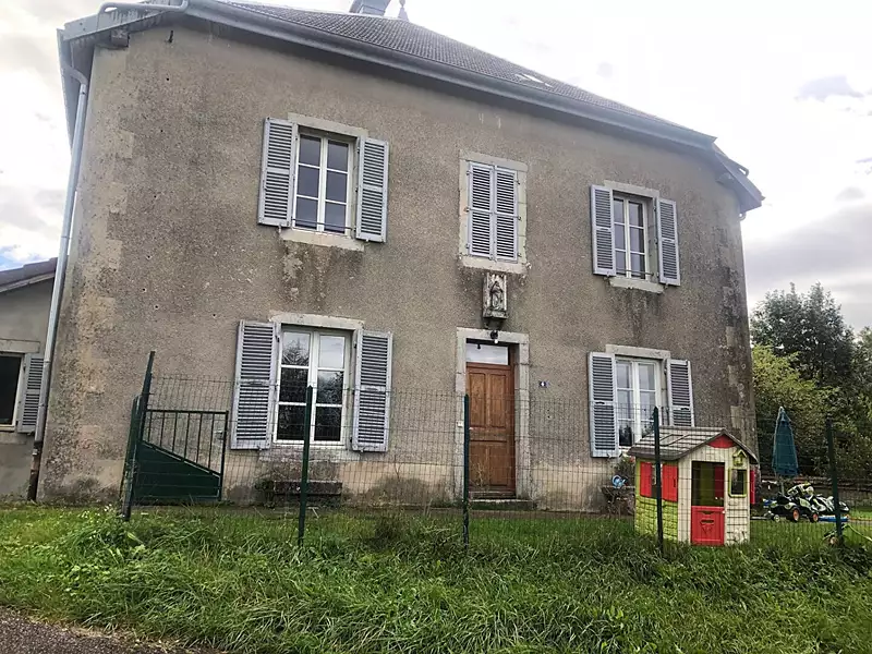 Maison, 242 m²