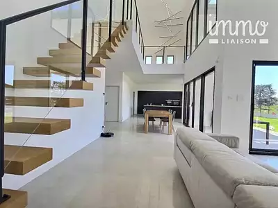 Maison, 210 m²