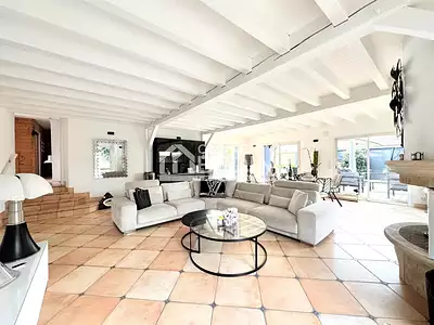 Maison, 250 m²