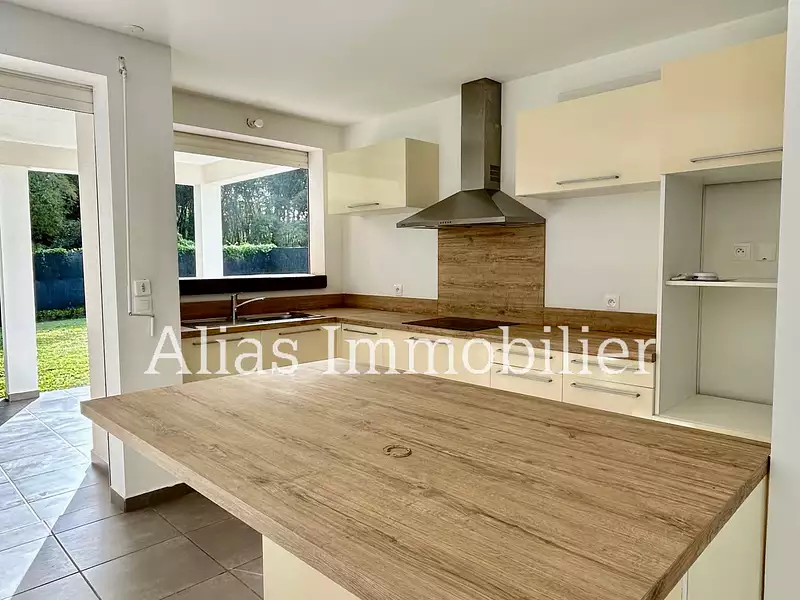 Maison, 115 m²