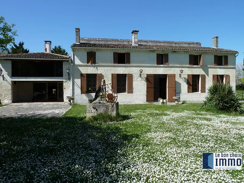 Maison, 575 m²