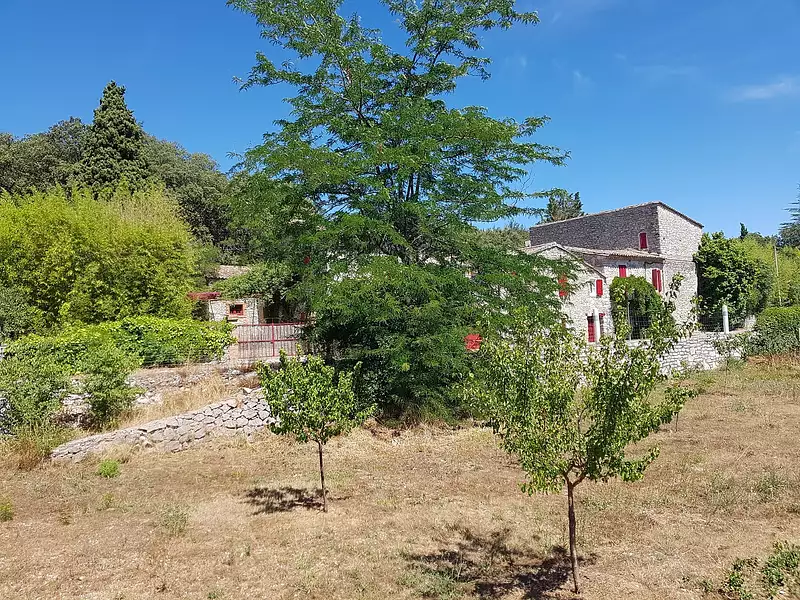 Maison, 750 m²