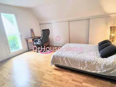Maison, 241 m²