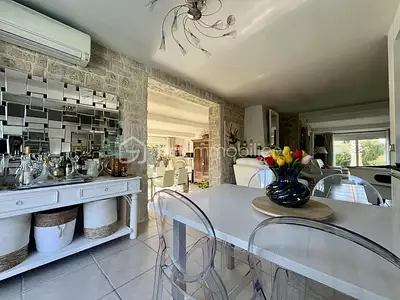 Maison, 180 m²