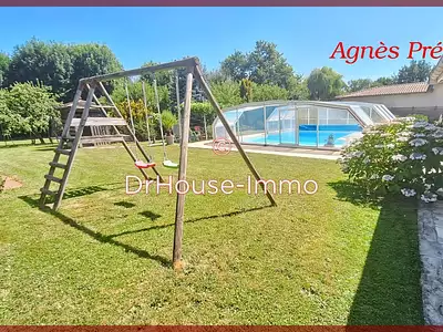 Maison, 217,74 m²