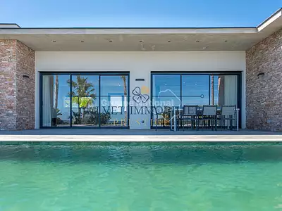 Maison, 240 m²
