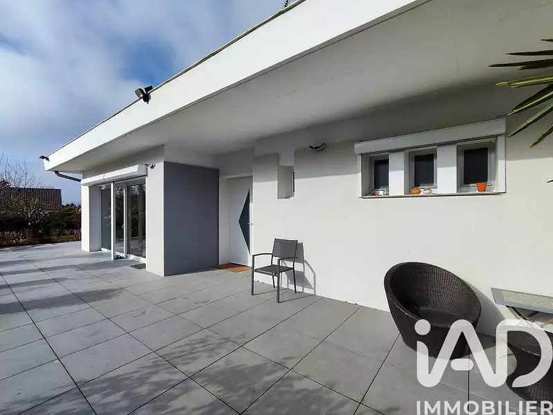 Maison, 222 m²
