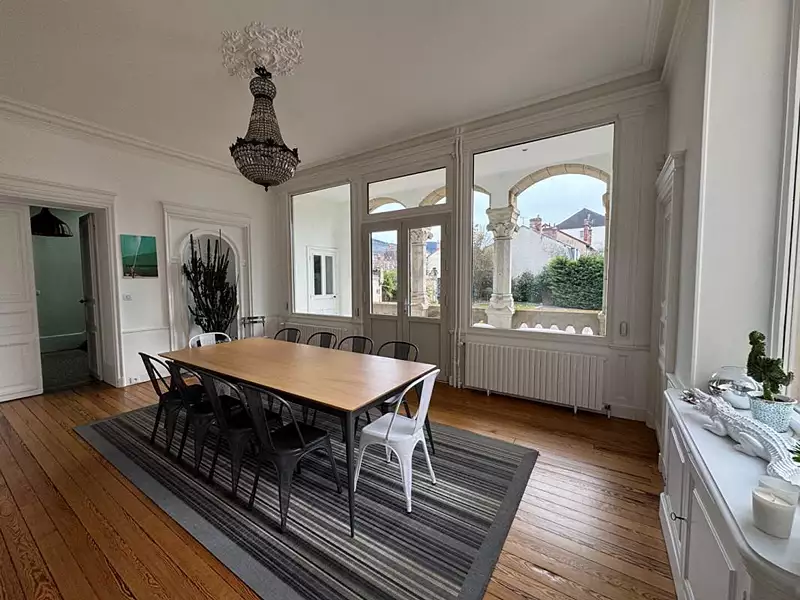 Maison, 580 m²