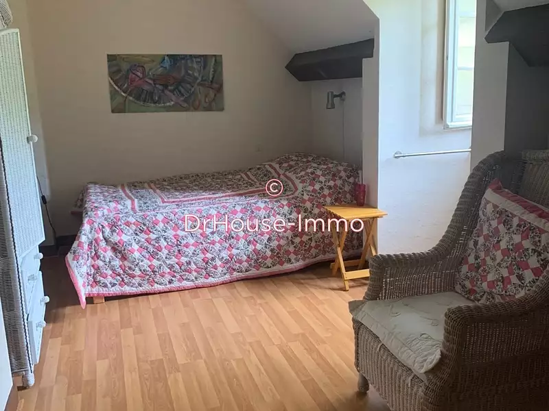 Maison, 275 m²
