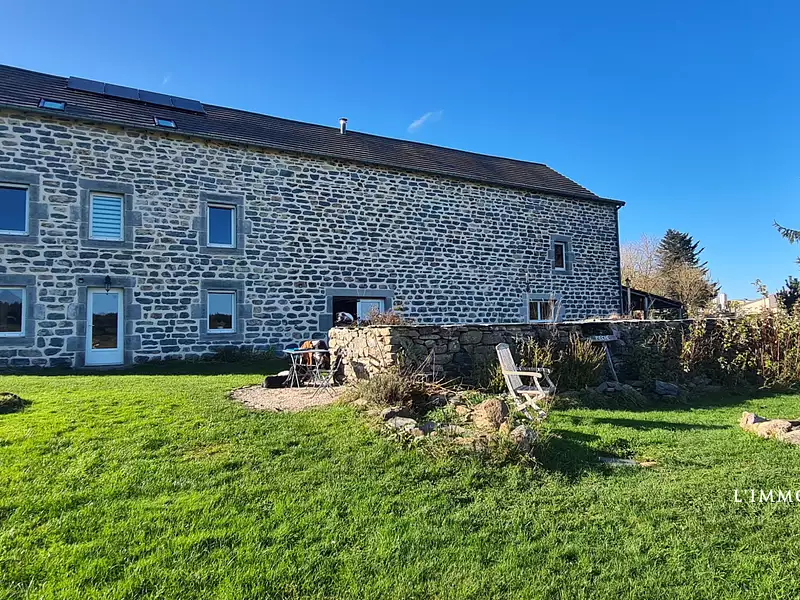 Maison, 376,3 m²