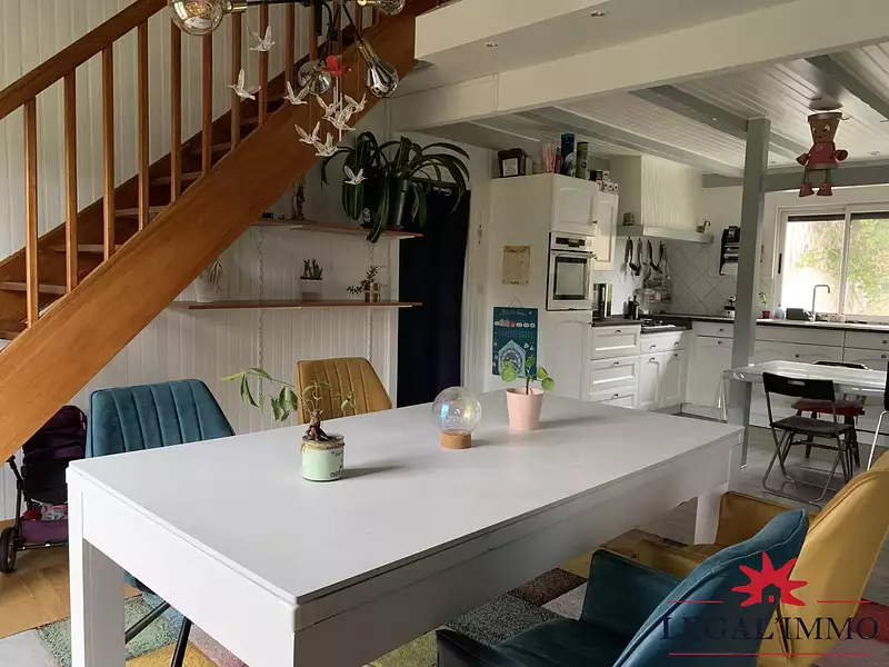 Maison, 146 m²