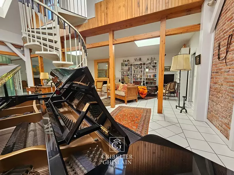 Maison, 248 m²