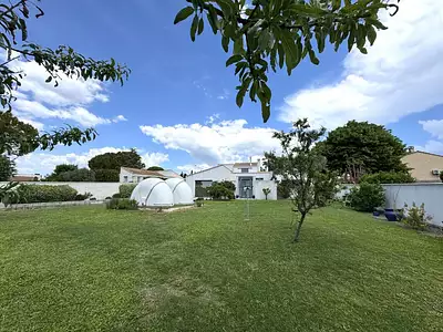 Maison, 243 m²