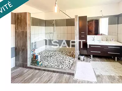 Maison, 390 m²