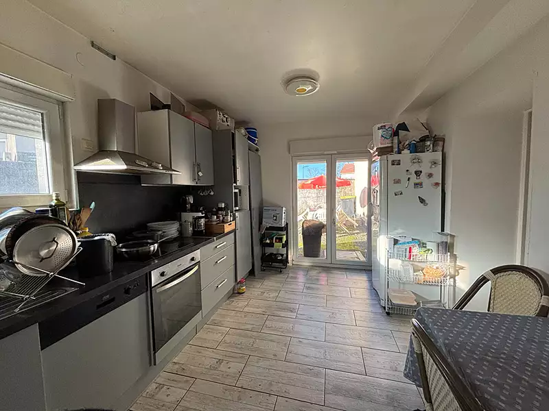 Immeuble, 140 m²