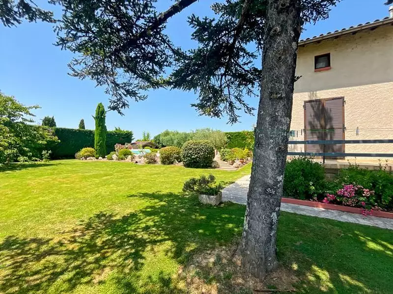 Maison, 271 m²
