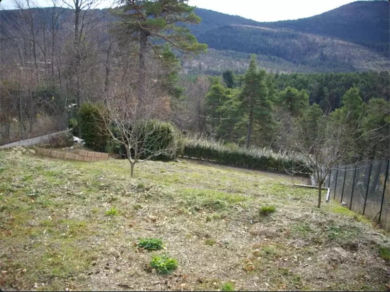 Terrain, 1 600 m²